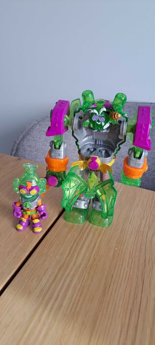Super zings robot superbot mega-K profesor K