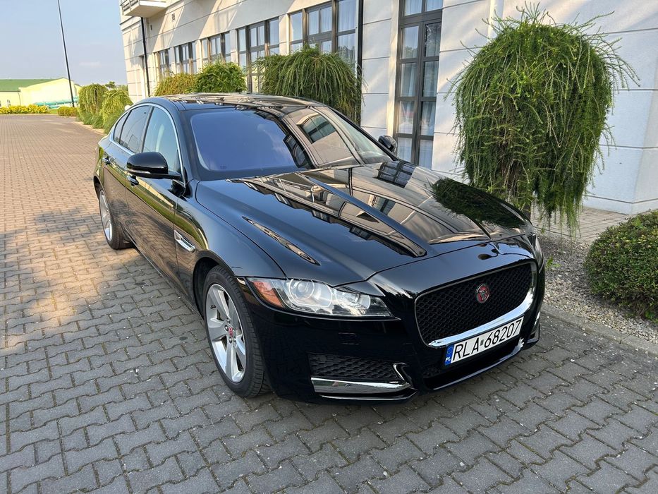 Jaguar XF 25t 2.0t Benzyna, Stan idealny, niski przebieg, cena do negocjacji.