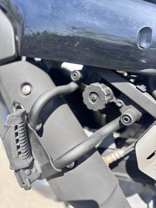 SUZUKI V-STROM DL 650 de 2010 nacional poucos km