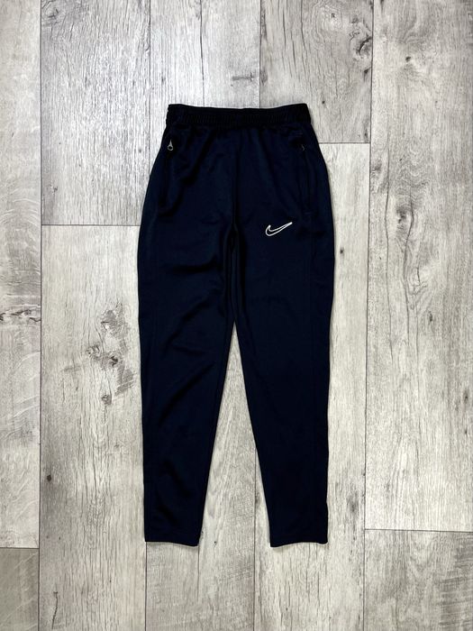 Nike dri-fit штаны 137-147 см детские спортивные зауженные