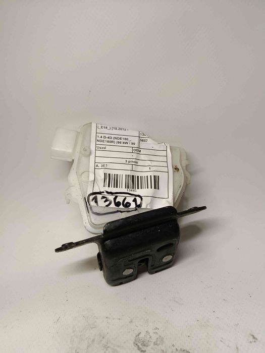 Fechadura / fecho da mala TOYOTA Auris Hatchback (_E18_)