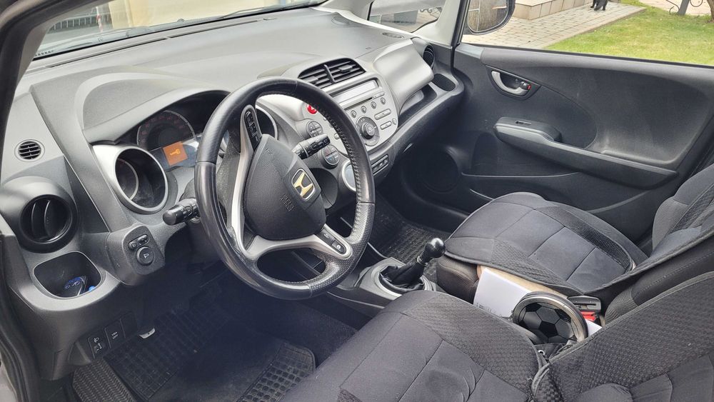 Honda JAZZ Elegance / Silnik benzyna 1.4 /2009 r. / Garażowany