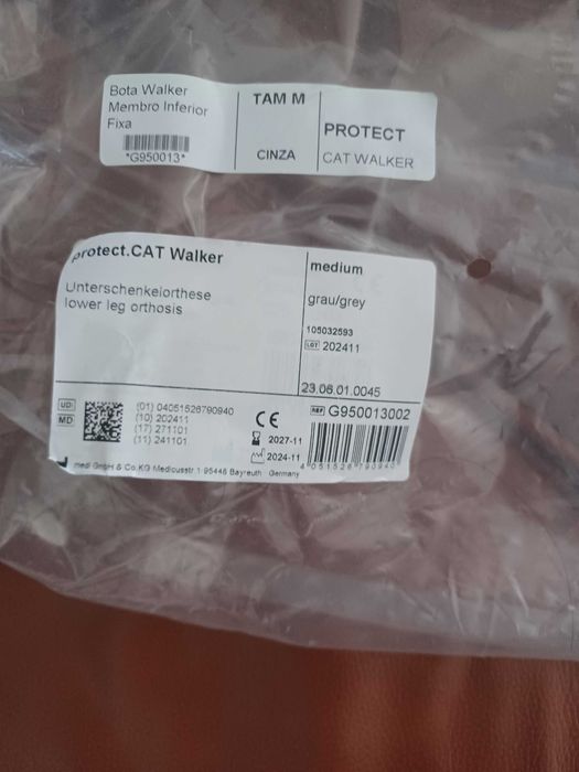 Bota ortopédica walker com menos de 2 meses de uso para qualquer pé