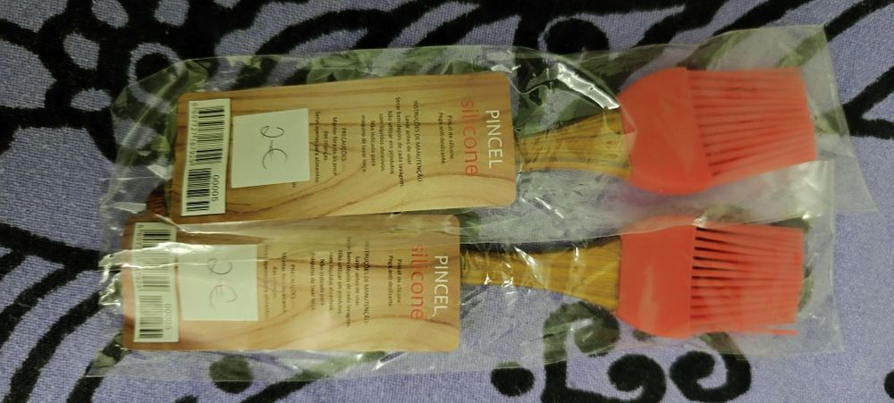 2 new kitchen brushes446771116041185283