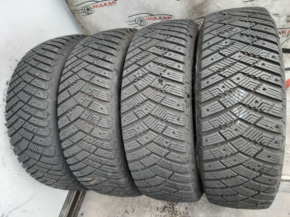 215/65r17 99T Goodyear UltraGrip IceArctic SUV 4x4