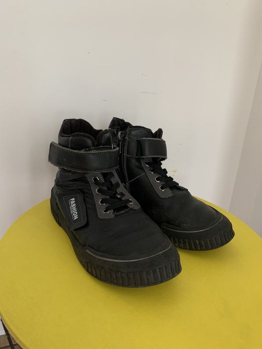 Кроссовки кожаные