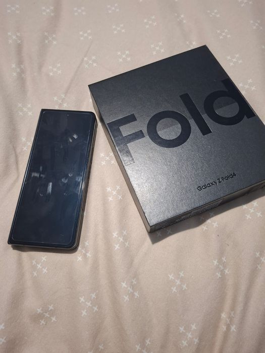 Samsung ZFold 4 12/512