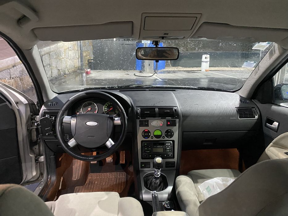 Ford mondeo 2.0tddi