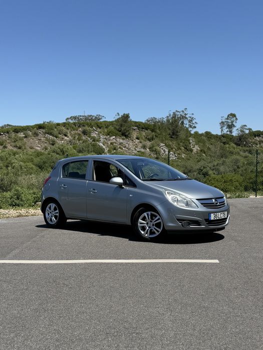 Opel Corsa 1.2 gasolina 2010