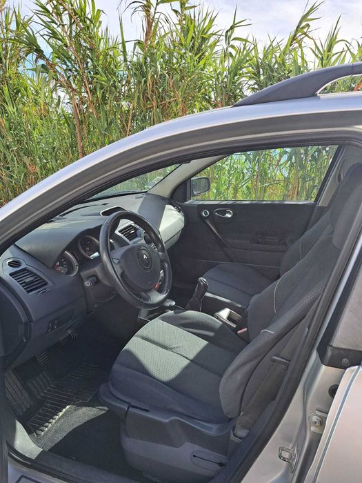 Vendo o meu Renault Mégane Break