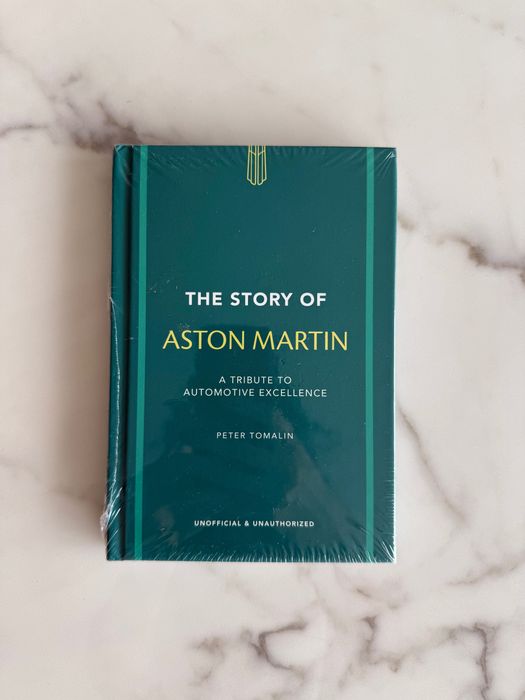 Story of Chanel Karl design fashion art book hardcover coffee table