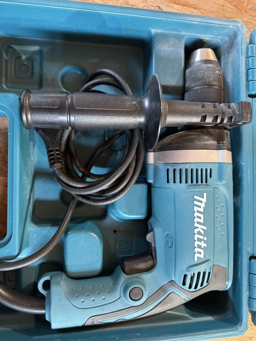 Berbequim Makita HP1631KX3 c/ 74 acessório