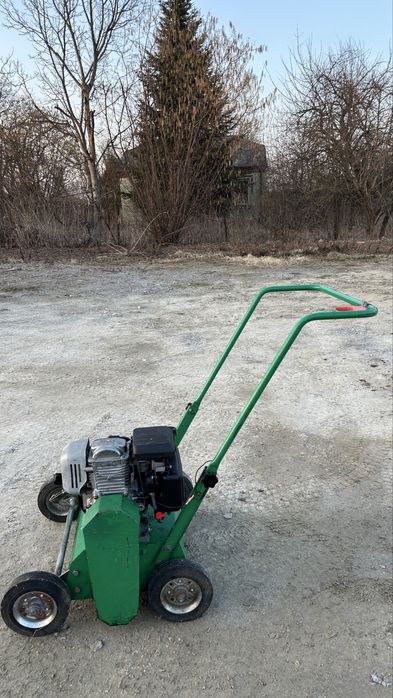 Wertykulator spalinowy do trawy