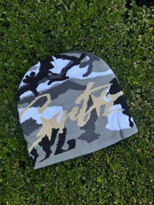 Шапка Corteiz камуфляжна