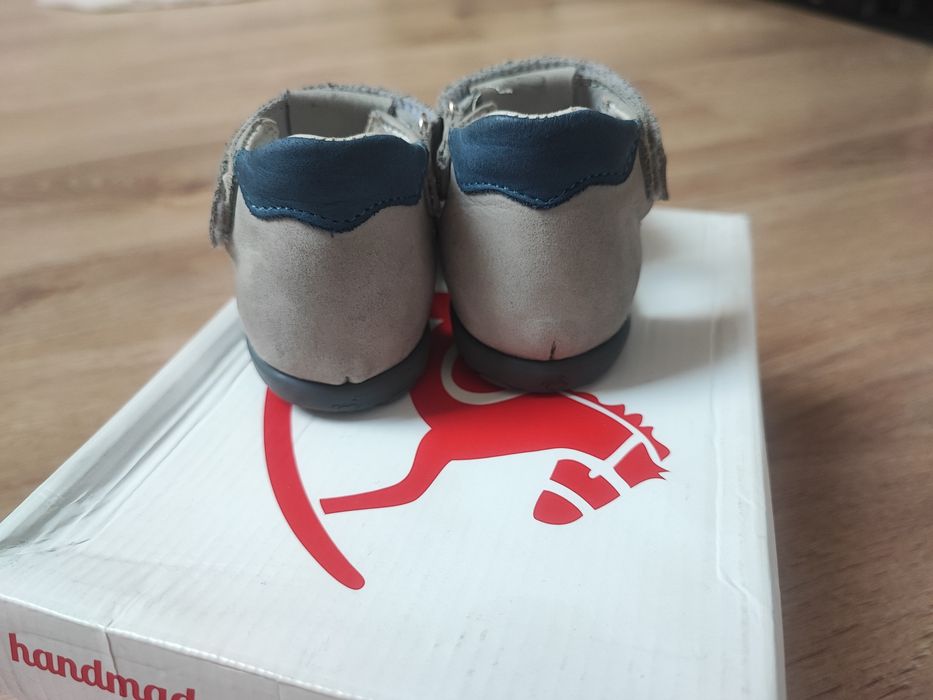 Sandałki dziecięce