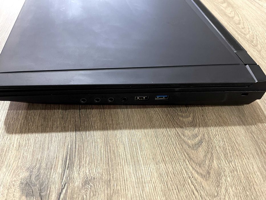 Ігровий ноутбук Clevo Р751ТМ1 от XOTIC PC i5 8500/16gb/1TB/rtx2060 6gb