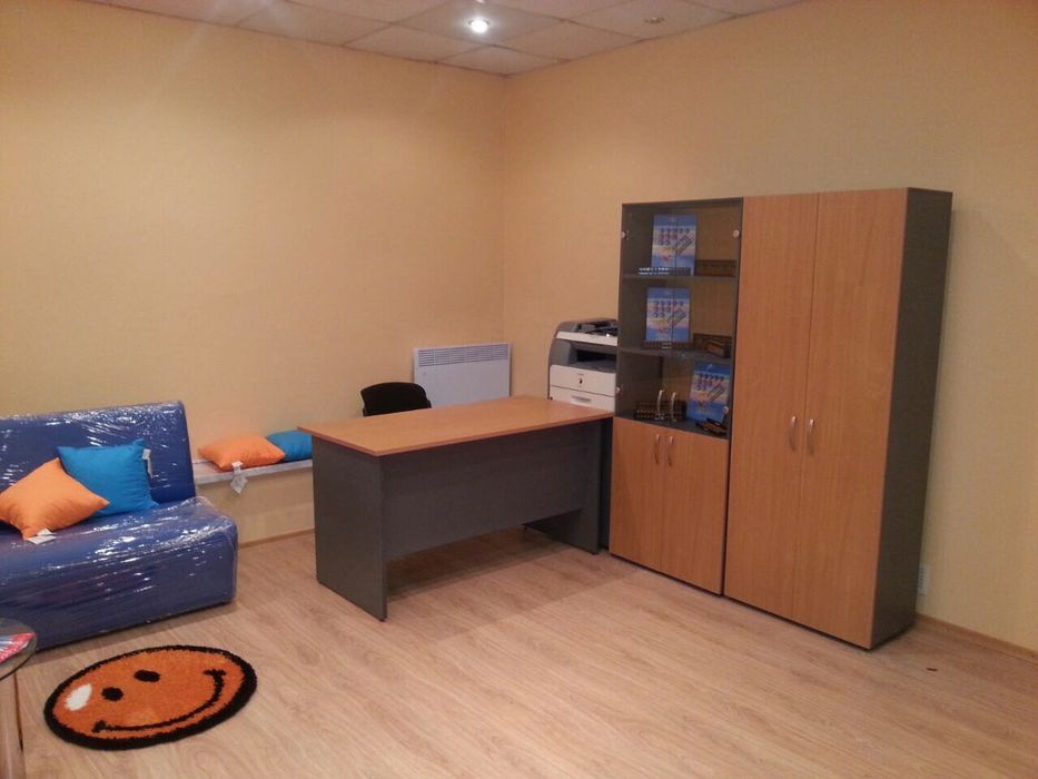 Продам комплект меблів, кабінет