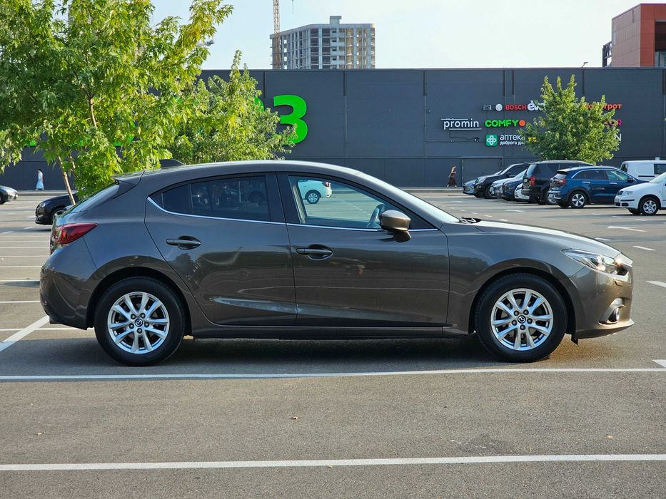 Mazda 3 2013 93 т.км 1.5 автомат - офіційне авто в гарному стані