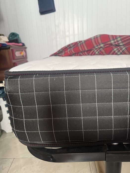 Cama de casal, colchão alto 150х200х20