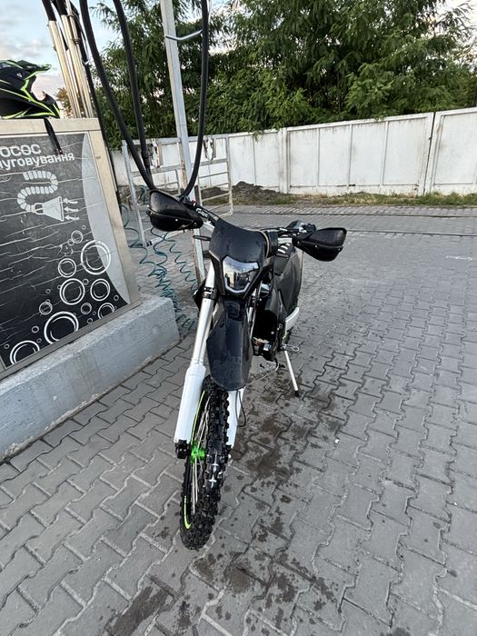 Zuumav s8 pro на документах