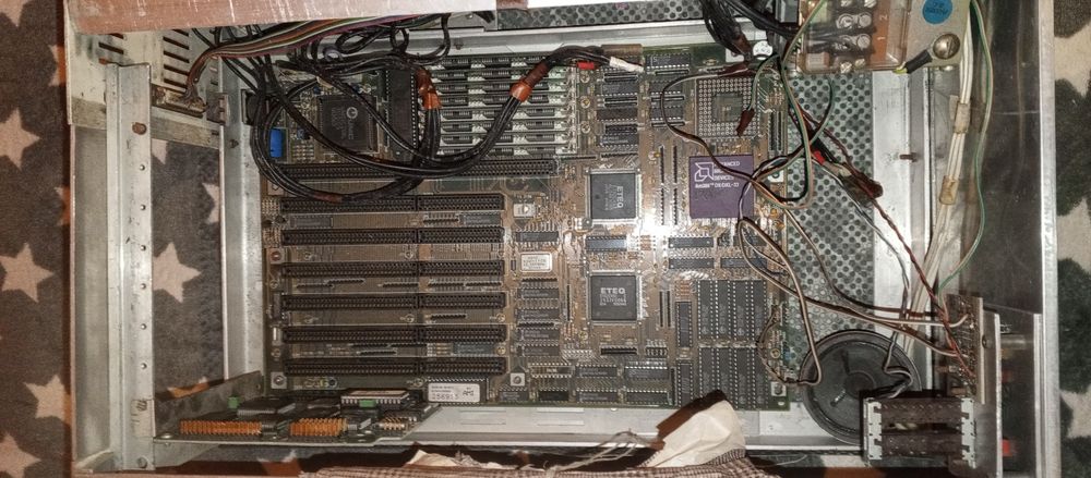 Komputer Am386™ DX/DXL AMD 30 letni