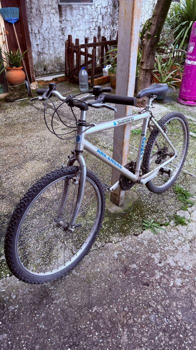 Bicicleta Shimano alumínio r26