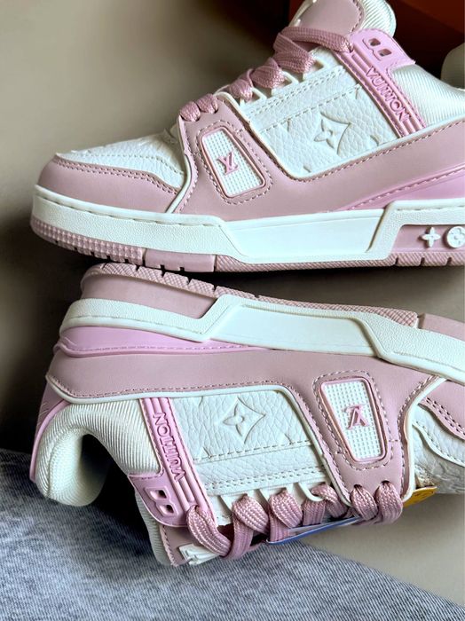Louis Vuitton Trainer Sneakers Pink White