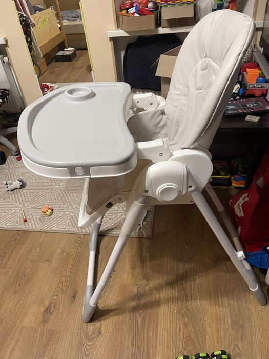 Стульчик для кормления brevi