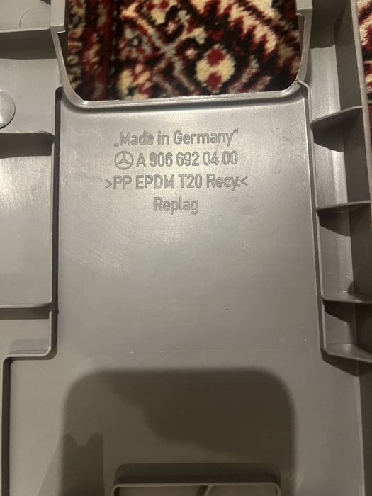 Boczki osłona słupków sprinter 906