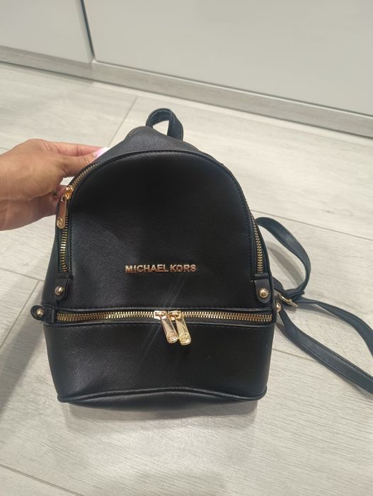 Micheal kors plecak damski czarny zamiennik mały.