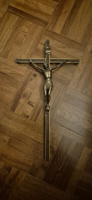 Crucifixo com suporte para a parede de Jesus Cristo