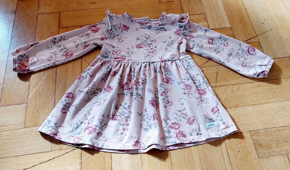 Sukienka newbie w róże retro r. 62