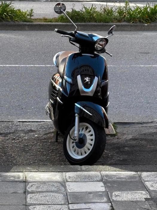 Vendo/troco Django 125cc 12 mil km