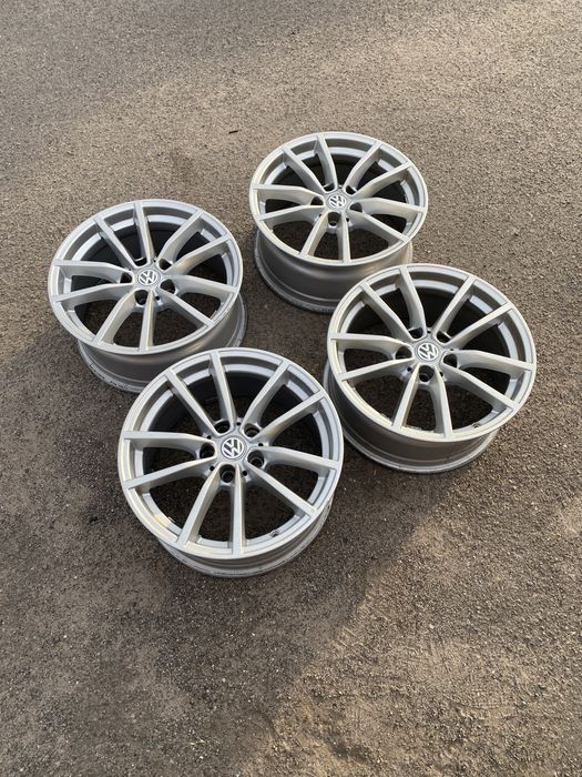 Диски R17 5.112 ET30 Шкода А5 А7 Гольф Пасат Джета Ауді А3 А4