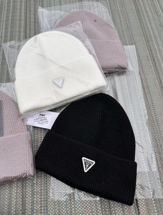 Теплі жіночі шапки на флісі | miu miu | shanel | prada | dior |