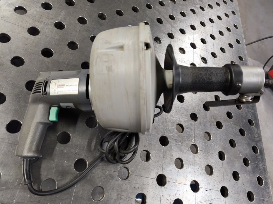Elektryczna spirala bębnowa do czyszczenia rur odpływów  Ridgid K-39