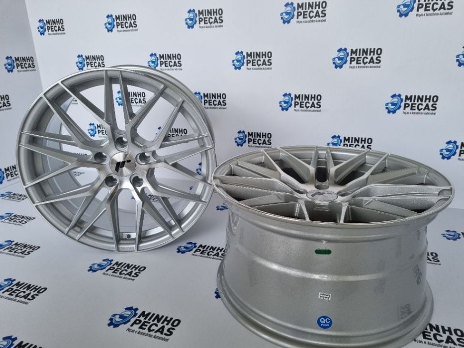 Jantes Japan Racing (JR28) em 18 Silver (5x120)