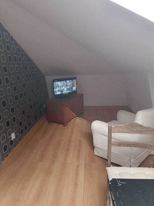 QUINTA DO CONDE - Av. 1º de Maio - Quarto para Alugar