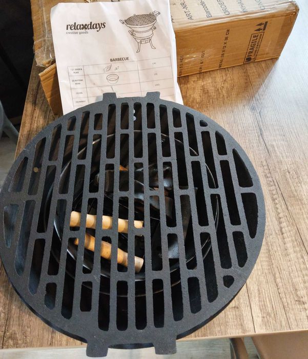Nowy grill z żeliwnym rusztem 40x45x36