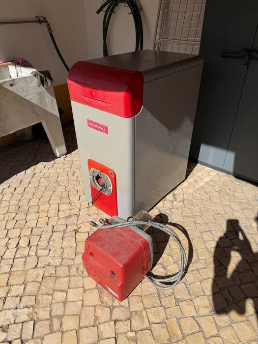 Caldeira Ferroli a gasoleo
