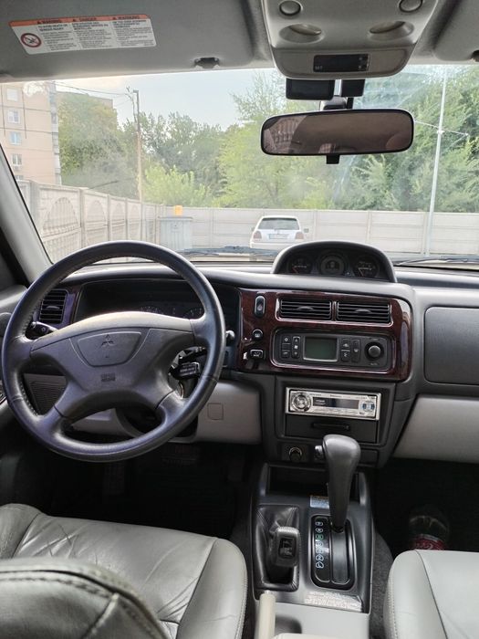 Продам Mitsubishi Pajero Sport 2005 года