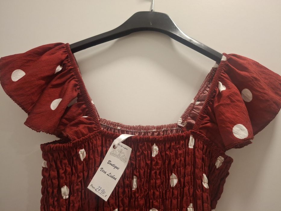 Vestido vermelho Bolinhas