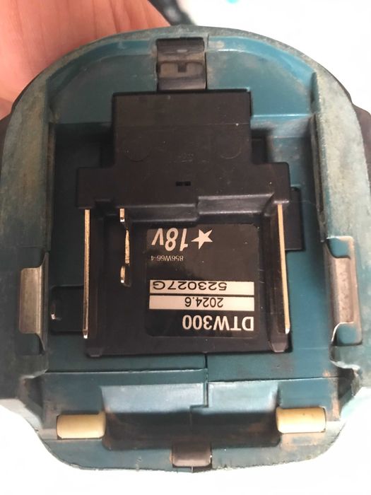 Гайковерт безщітковий ударний Makita DTW300 з Англії