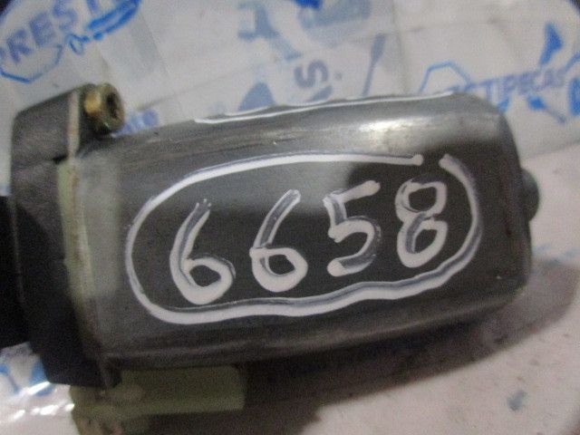 Motor regulação de bancos SAAB 9-5 Sedan (YS3E)