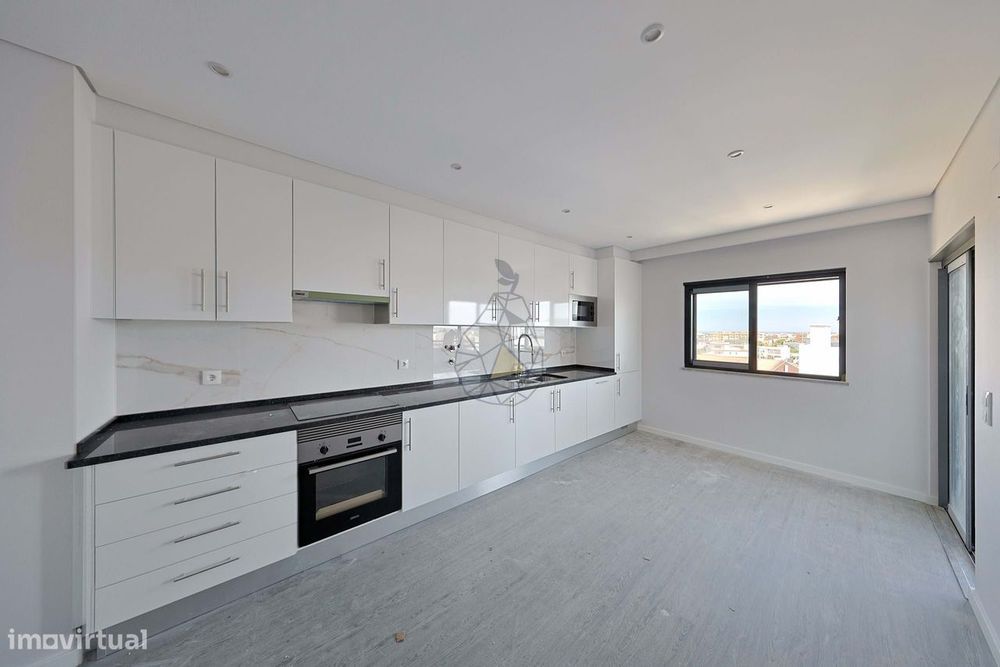 Apartamento T3 Novo  em Olhão