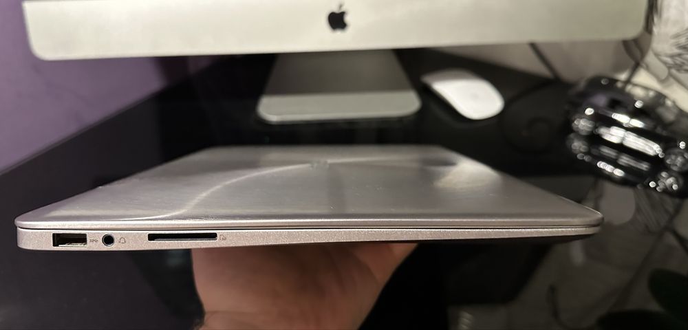 Ноутбук Ультрабук Asus Zenbook i5-8250(1.6-3.4 ГГц)DDR4 8GB/ SSD 512GB