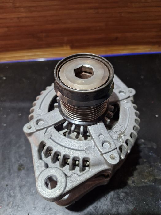Генератор LEXUS IS 250 2.5 4GR-FSE IS 350 3.5 2GR-FSE 1042104670