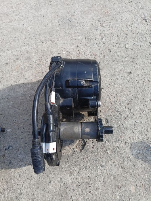 Sprzedam silnik elektryczny do roweru  E- novation premium 36v 250W