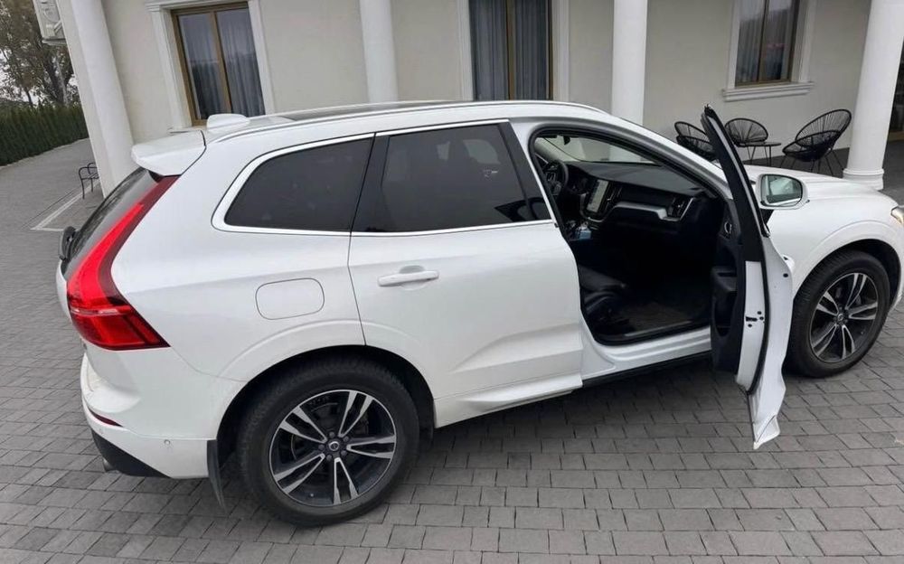 Volvo XC 60 Volvo XC60 2019 | 1. Właściciel | Crystal White Perła | 2.0B 250KM AWD