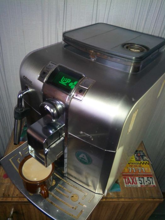 б\у фирменная  кофемашина  Saeco Sintia \made in Itali 1450w